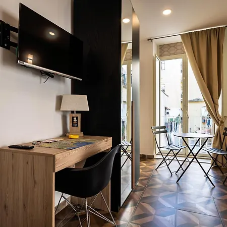 Vacanze Partenopee - San Liborio Bed & Breakfast 4*
